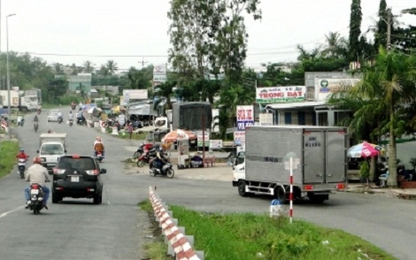 Khoảng cách từ cửa hàng xăng dầu đến giao lộ