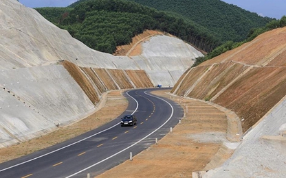 Hơn 120 bộ hồ sơ cao tốc Bắc - Nam được bán ra