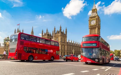 Thử nghiệm nghiêng 30 độ xe buýt hai tầng ở London