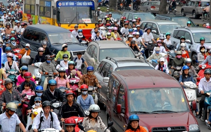 Khí thải từ xe cơ giới: Nguồn ô nhiễm không dễ triệt tiêu