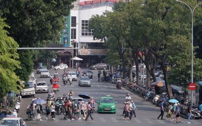 Thí điểm cấm ôtô, xe máy quanh phố đi bộ: Vẫn còn băn khoăn