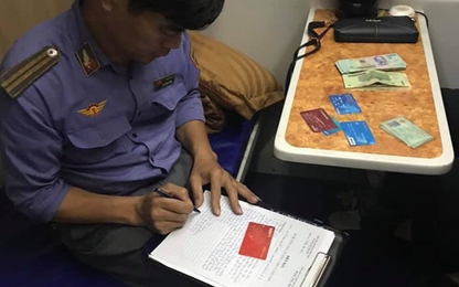 Tổ tàu SE24 trả lại 33,6 triệu đồng cho khách bỏ quên