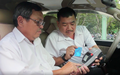 Tài xế taxi phải in hoá đơn cho hành khách