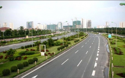 Hà Nội tổ chức lại giao thông đại lộ Thăng Long để sửa chữa