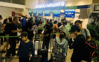 Hàng không tiếp tục thay đổi đồ ăn thức uống trên máy bay do corona