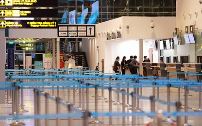 Các hãng lại giảm giá vé máy bay