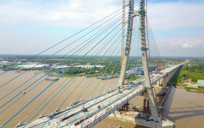 Cận cảnh cầu Vàm Cống trước giờ hợp long