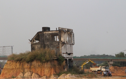 Ngổn ngang khu vực dự án Bến xe Miền Đông mới