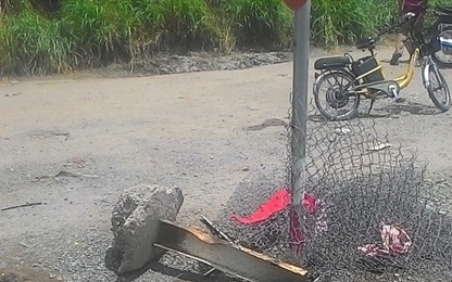 Vụ đôi nam nữ rơi xuống sông: Nhà thầu "quên" biện pháp cảnh báo?