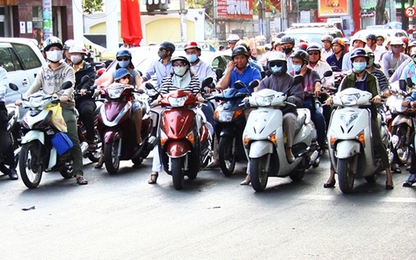 Dừng đèn đỏ như thế nào để có văn hóa giao thông?