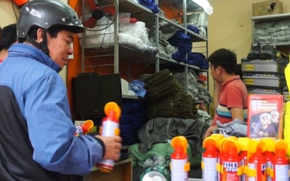 Xuất hiện bình chữa cháy xe hơi nhỏ như... bình xịt muỗi