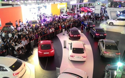 Ôtô con từ Ấn Độ - nhập 7.000 bán 18.000 USD