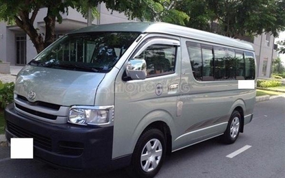 Thông báo bán đấu giá ô tô Toyota 15 chỗ và Merceses-Benz 34 chỗ