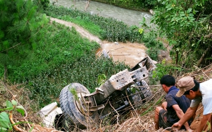Xử lý nghiêm vi phạm vụ xe tải lao xuống vực ở Hà Giang