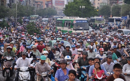 Muốn hạn chế xe cá nhân cần phát triển giao thông công cộng