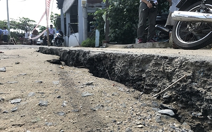 TP.HCM di dời khẩn cấp 7 căn nhà nguy cơ sạt lở