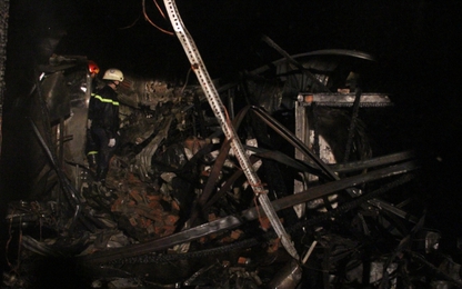 Bà hỏa thiêu rụi nhiều xe máy tại tiệm sơn sửa xe