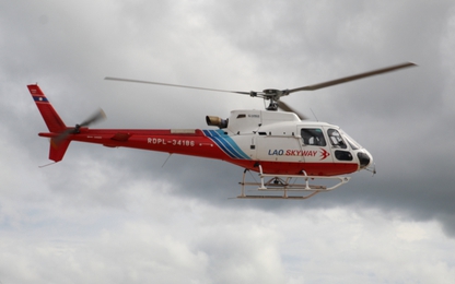 Giải cứu thành công 26 người mắc kẹt giữa dòng lũ vỡ đập thủy điện