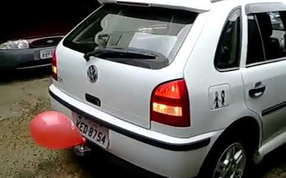 Những 'cảm biến' đỗ xe sát tường rẻ ít ai ngờ