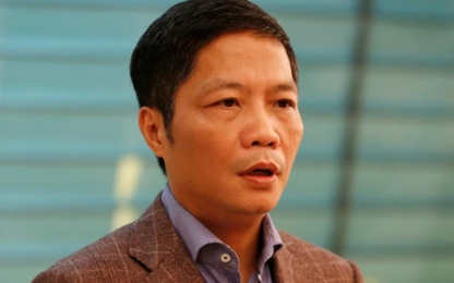 Bộ trưởng Bộ Công Thương xin lỗi vì 'xe vào sân bay đón người thân'