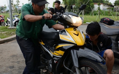 Xe gắn máy chạy yếu do đâu?