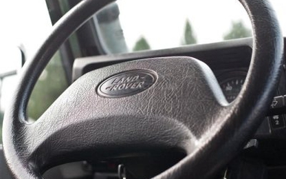 Hướng dẫn làm sạch các loại vô lăng khác nhau