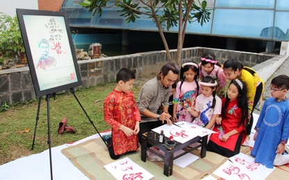 Phiên chợ Tết truyền thống