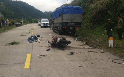 Hai du khách nước ngoài tử nạn trên đèo Lò Xo