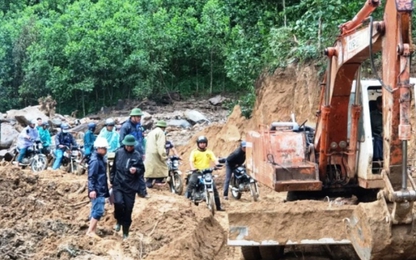 Khắc phục sạt lở, đảm bảo giao thông nhiều tuyến đường Quảng Nam