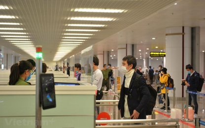 Vì sao phải hạn chế chuyến bay combo về Nội Bài, Tân Sơn Nhất?