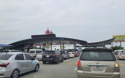 Không xả trạm thu phí khi CSGT yêu cầu sẽ bị phạt 70 triệu đồng