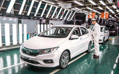 Ngày cuối giảm 50% lệ phí trước bạ, nhiều ô tô ‘nội’ vẫn khan hàng