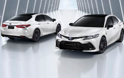 Toyota Camry phiên bản 60th Anniversary đặc biệt, giá có tăng nhẹ