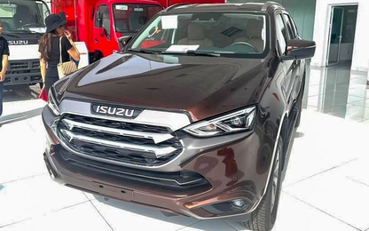 Isuzu Mu-X 2022 bản cao cấp tại Việt Nam thách thức Fortuner