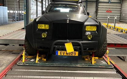 Xuất hiện Rolls-Royce Phantom độ off-road 6 bánh