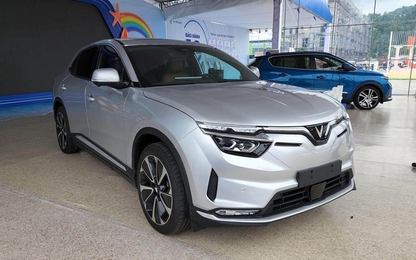 VinFast VF8 lần đầu tiên được trưng bày tại Việt Nam