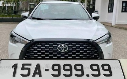 Toyota Corolla Cross tại Hải Phòng trúng biển ngũ quý 9
