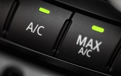 Bật điều hòa ô tô tiết kiệm xăng hơn mở cửa kính