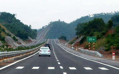 Ô tô được chạy vượt tốc độ tối đa trên đường cao tốc