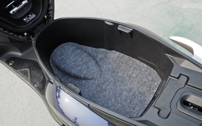 Trời nắng, cốp xe máy nóng cỡ nào?