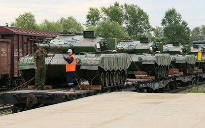 Xe tăng Trung Quốc "đổ bộ" Nga tham gia tranh tài