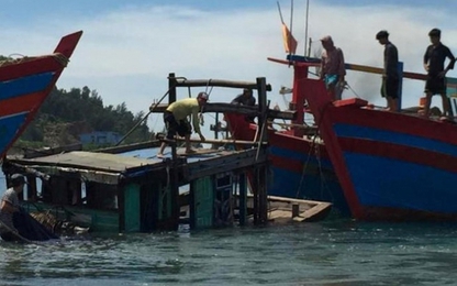 Chìm tàu cá ở Hà Tĩnh, 3 ngư dân được cứu kịp thời