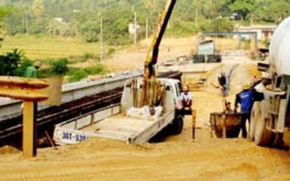 Hòa Bình: Phấn đấu cuối năm hoàn thành cầu Cang- Tỉnh lộ 433