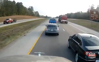 Vượt phải trên cao tốc thế nào cho đúng?