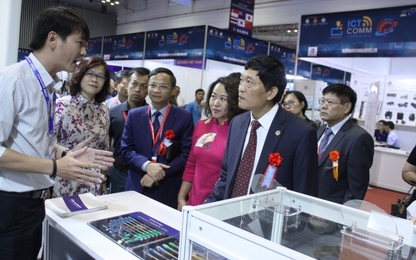 Hơn 300 đơn vị tham gia triển lãm công nghệ thông tin, viễn thông