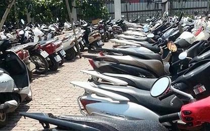 Làm thế nào để chống nóng yên xe máy khi để xe dưới trời nắng?