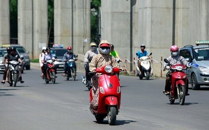 Những lưu ý khi đi xe máy dưới trời nắng