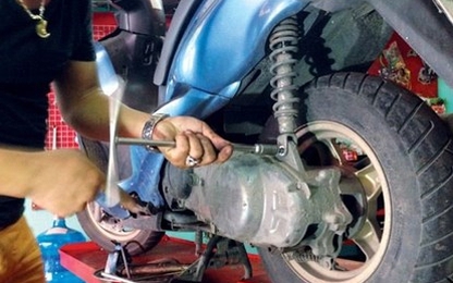 Bắt bệnh giảm xóc xe máy bị chảy dầu