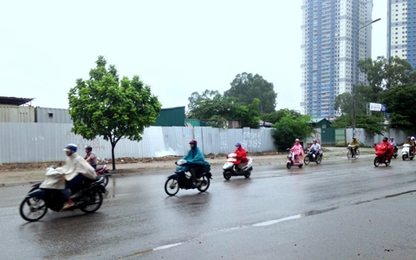 Cách phanh xe máy trời mưa đường trơn