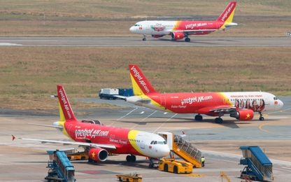 Video: Độc đáo drone tự chế có 54 cánh quạt